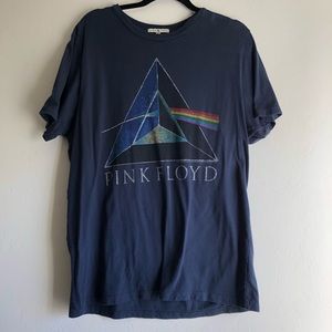 Navy blue Pink Floyd band shirt